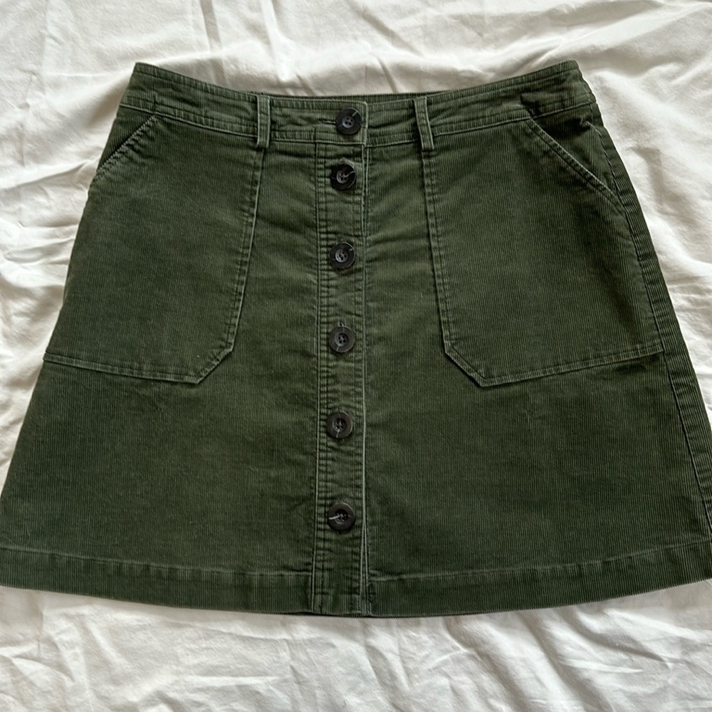 Boden size 8, petite, corduroy skirt, olive green color